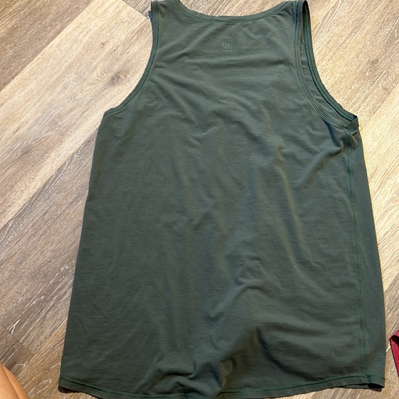 Lululemon tie front tank size 10 hunter green euc - Picture 4 of 5